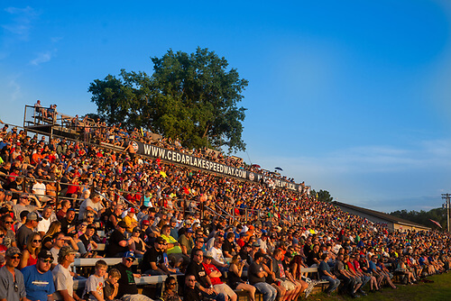 World of Outlaws to use new COVID screening at Cedar Lake
