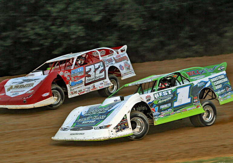 Tyler Erb passes Bobby Pierce late to Claim Hell Tour Opener