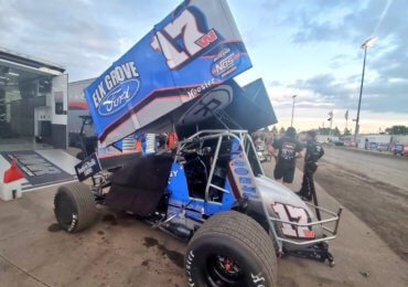 Shane Golobic picking up Knoxville Dirt