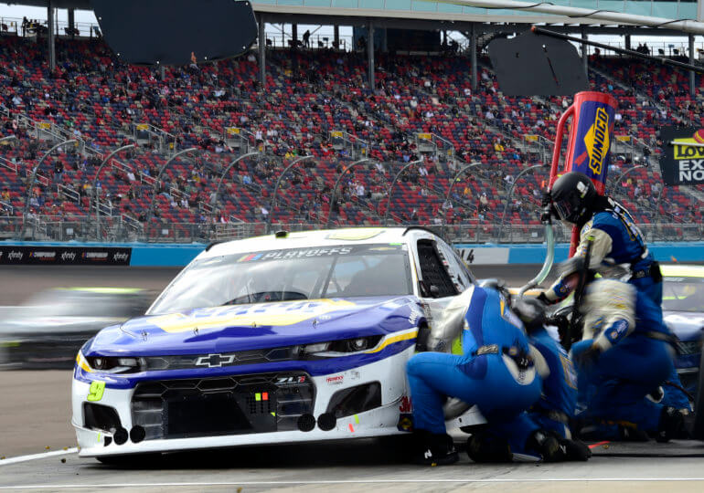 Chase Elliott wins First Championship