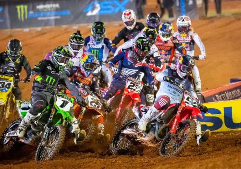 Roczen captures fourth win, trims Webb's lead