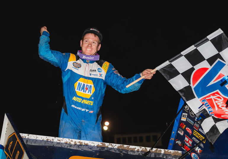 Brad Sweet takes second straight World of Outlaws win over Brian Brown