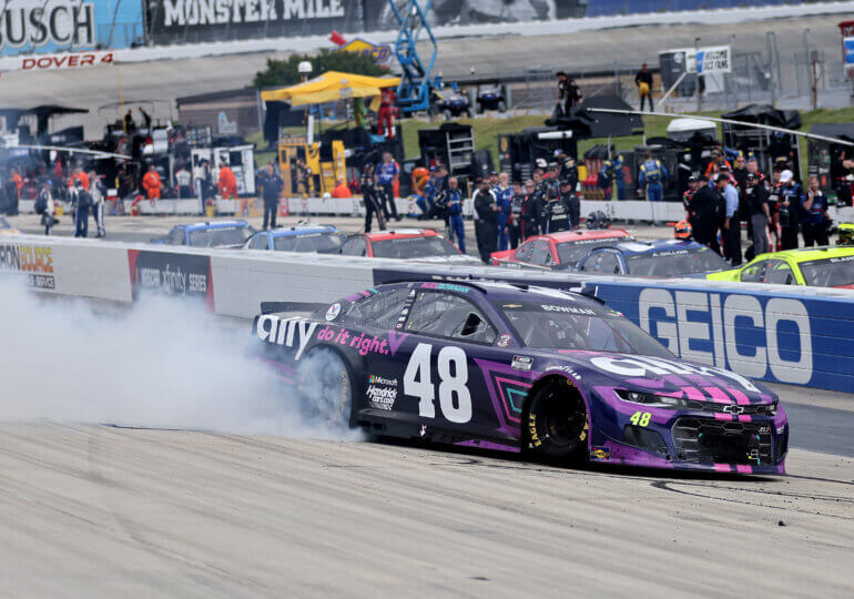 Hendrick dominates at Dover, Bowman earns second win