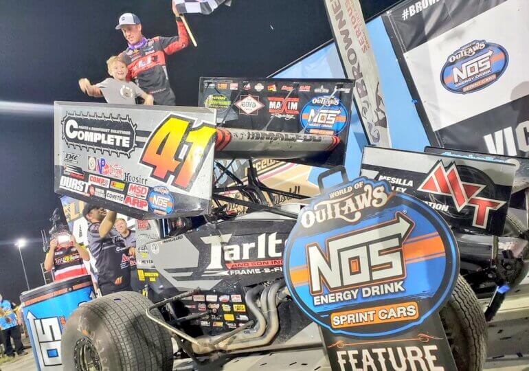 Dietz and Macedo Park 41 back in Knoxville Victory Lane