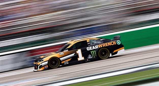 Kurt Busch, Ross Chastain outduel Kyle at Atlanta