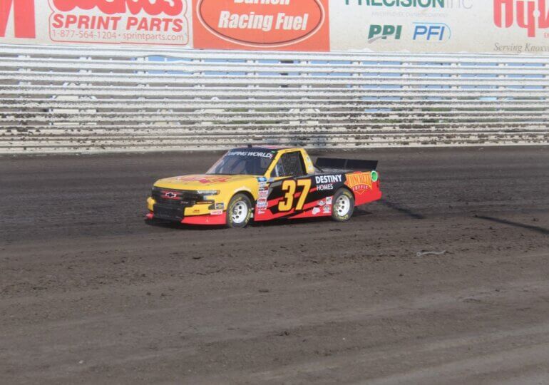 Moffitt praises Knoxville Track Prep heading into hometown race