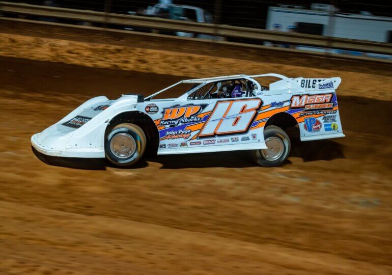 Ben Watkins upsets Outlaws field, wins Lavonia