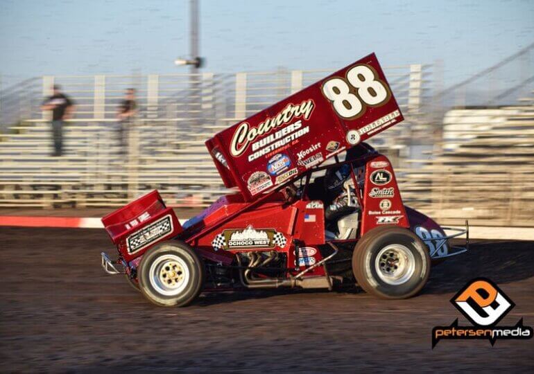 Austin McCarl will drive No. 88 at Knoxville & Huset's in '22