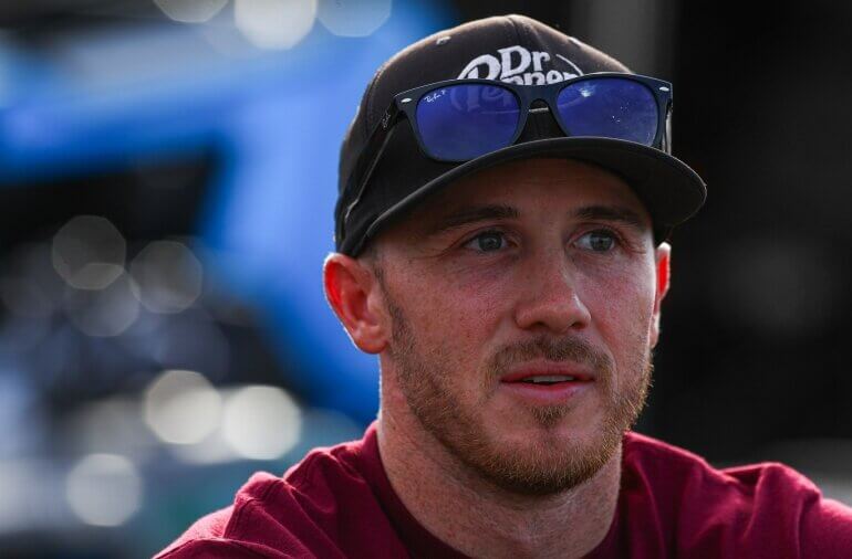 Kevin Thomas Jr. back in a non-wing to defend Indiana Sprint Week title