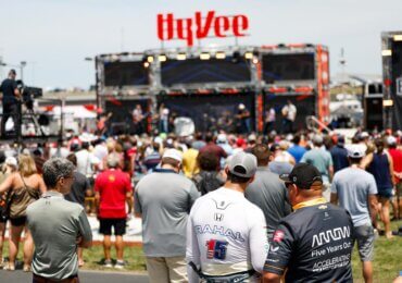 Hy-Vee named as title sponsor for World of Outlaws race at Jacksonville (Ill.)