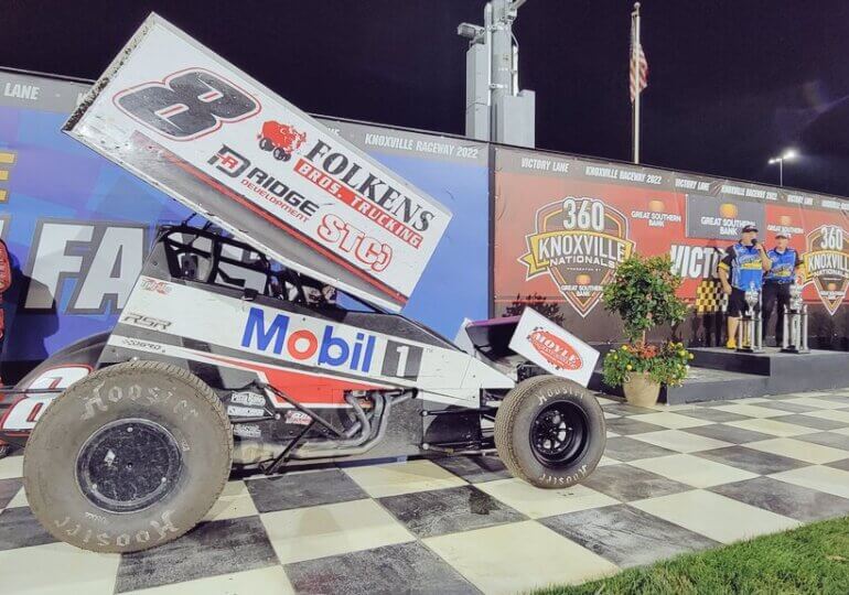 Aaron Reutzel leads them all, holds off Hafertepe for first 360 Nationals title