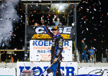 Back-to-back wins bring Tanner English $30,000 at Davenport