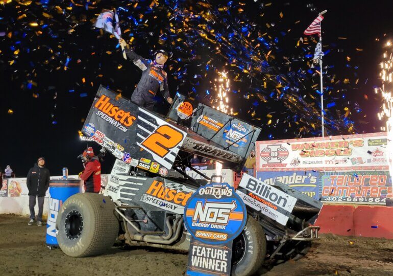 David Gravel wins final World of Outlaws race at I-80