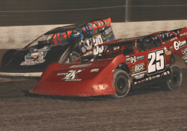 Shane Clanton stays hot, earns Duel in the Desert opening night W