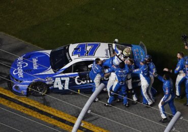 Ricky Stenhouse Jr. wins the 65th Daytona 500