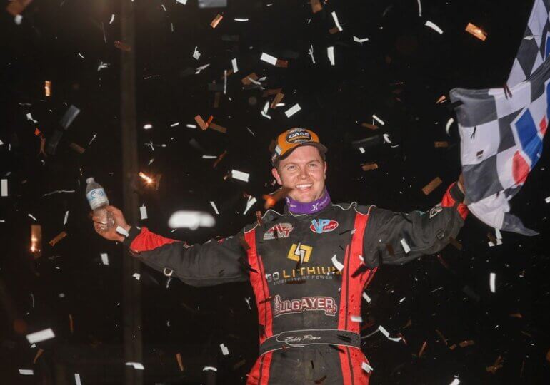 Bobby Pierce picks up yet another Illinois win with World of Outlaws