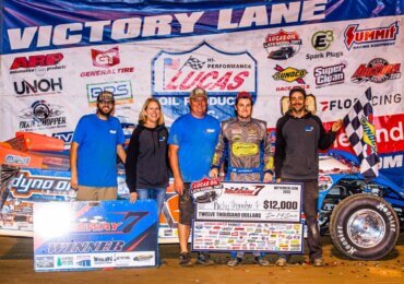 Lucas Dirt points cutoff comes down to final race